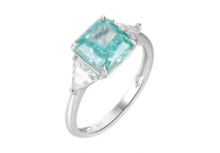 Серебряное кольцо с фианитом