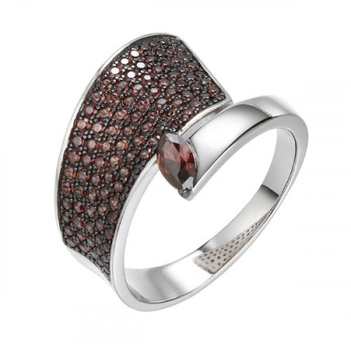 Серебряное кольцо с фианитом