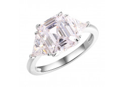 Серебряное кольцо с фианитом