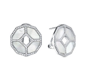 Серебряные cерьги классические с перламутром