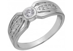 Серебряное кольцо с фианитом