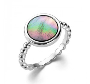 Серебряное кольцо с перламутром