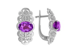 Серебряные cерьги классические с корундом