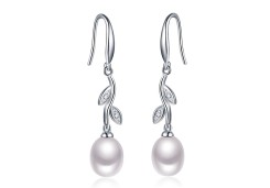 Серебряные cерьги висячие с жемчугом