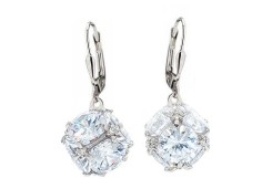 Серебряные cерьги висячие с фианитом