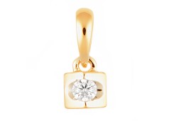 Золотая подвеска с бриллиантом