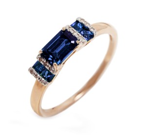 Золотое кольцо с сапфиром