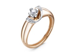 Золотое кольцо с бриллиантом