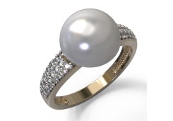 Золотое кольцо с жемчугом