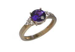 Золотое кольцо с аметистом