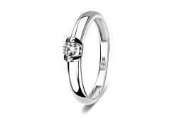 Кольцо из белого золота с бриллиантом