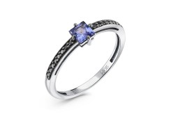 Кольцо из белого золота с танзанитом
