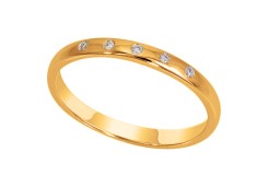 Золотое кольцо с бриллиантом