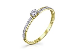 Кольцо из желтого золота с фианитом