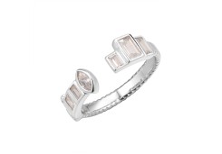 Серебряное кольцо с фианитом