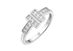 Серебряное кольцо с фианитом