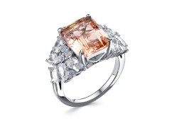 Серебряное кольцо с фианитом