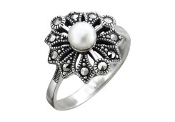 Серебряное кольцо с жемчугом
