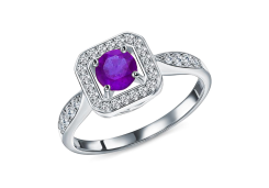 Серебряное кольцо с иолитом