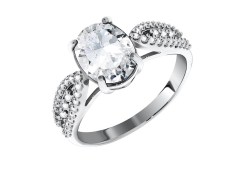 Серебряное кольцо с фианитом