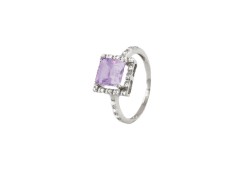 Серебряное кольцо с фианитом