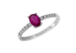 Серебряное кольцо с рубином