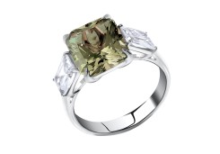 Серебряное кольцо с кристаллом