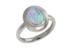 Серебряное кольцо с опалом