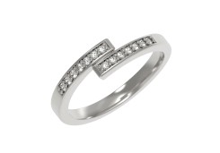 Серебряное кольцо с фианитом