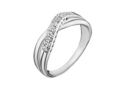 Серебряное кольцо с фианитом