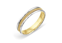 Золотое обручальное кольцо 