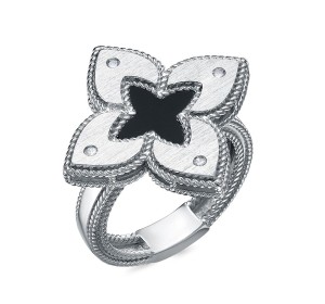 Серебряное кольцо с ониксом