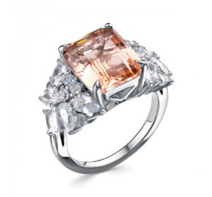 Серебряное кольцо с фианитом