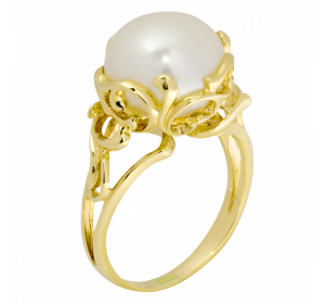 Кольцо из желтого золота с жемчугом