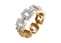 Золотое кольцо с бриллиантом