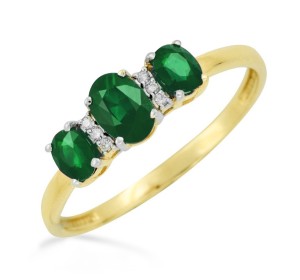 Кольцо из желтого золота с изумрудом