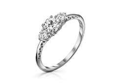 Серебряное кольцо с фианитом