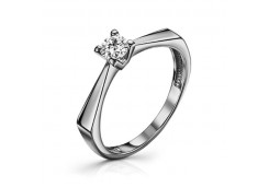 Серебряное кольцо с фианитом