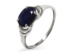 Серебряное кольцо с сапфиром