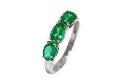 Серебряное кольцо с изумрудом