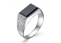 Печатка из серебра с фианитом