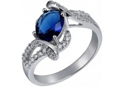 Серебряное кольцо с фианитом