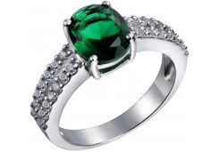 Серебряное кольцо с фианитом