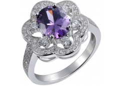 Серебряное кольцо с фианитом