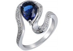 Серебряное кольцо с фианитом