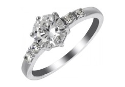 Серебряное кольцо с фианитом