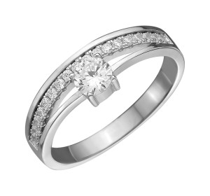 Серебряное кольцо с фианитом