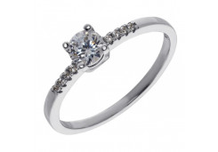 Серебряное кольцо с фианитом