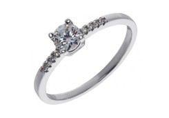 Серебряное кольцо с фианитом