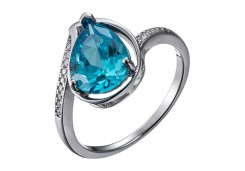 Серебряное кольцо с фианитом